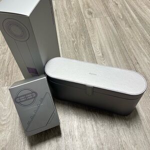 Dyson hair dryer case & accessories